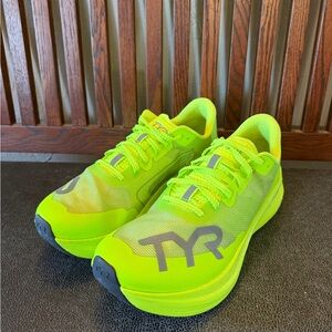 TYR Valkyrie Elite Carbon Runner Fluorescent Yellow Running Shoes
